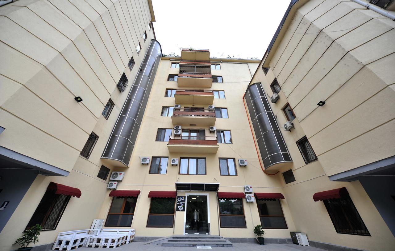 Boho Tiflis Hotel Exteriör bild