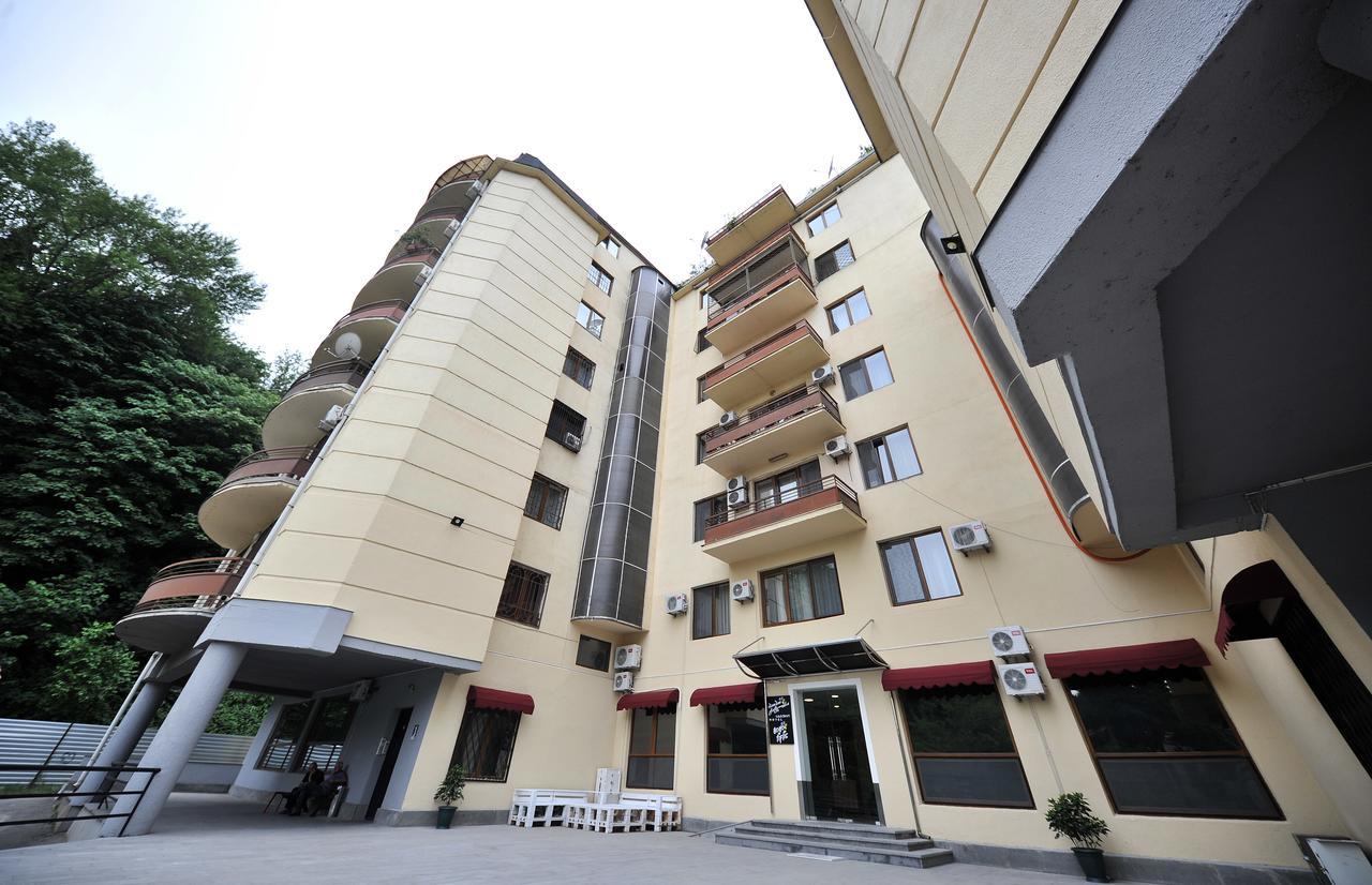 Boho Tiflis Hotel Exteriör bild